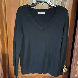 Old Navy vneck pullover